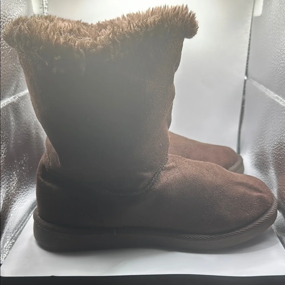 Airwalk Brown Winter Boots with Faux Fur Trim